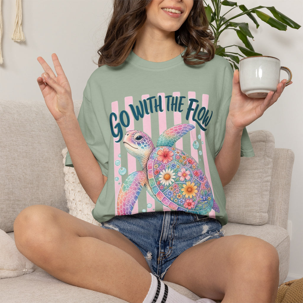 T-Shirt Go With The Flow Floral Sea Turtle Graphic Tee