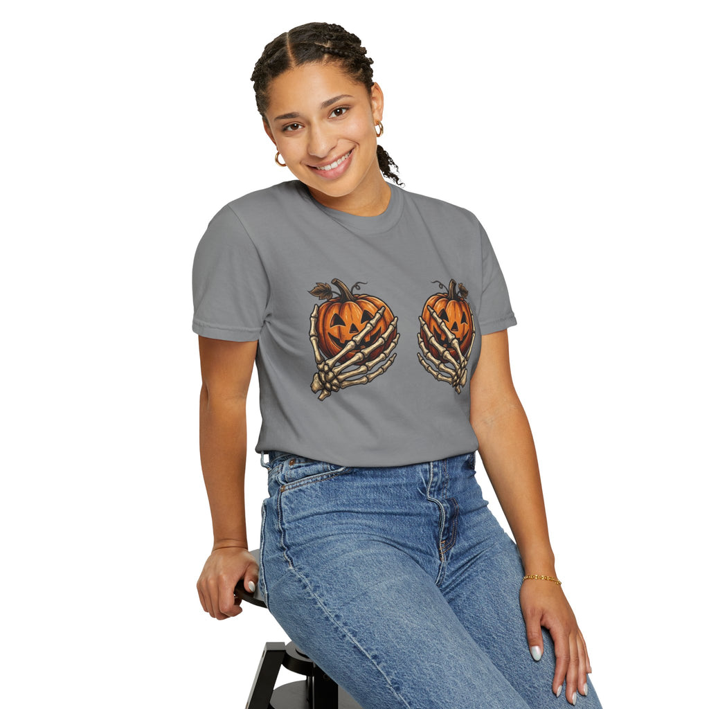Pumpkin Heart Tee Skeleton Hands Holding Jack o Lanterns Halloween T Shirt