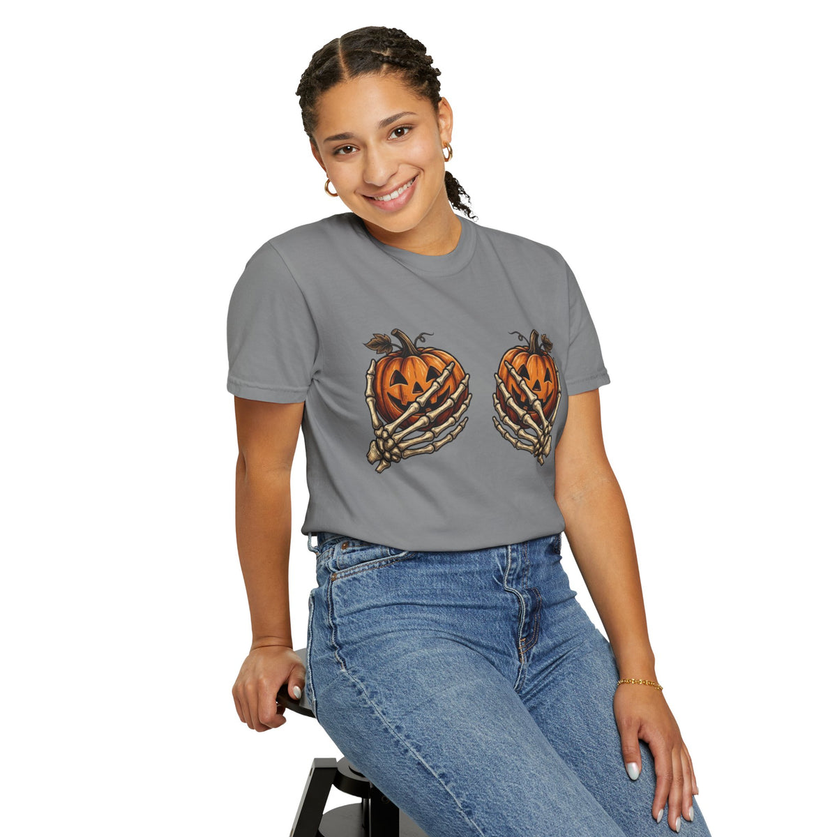Pumpkin Heart Tee Skeleton Hands Holding Jack o Lanterns Halloween T Shirt