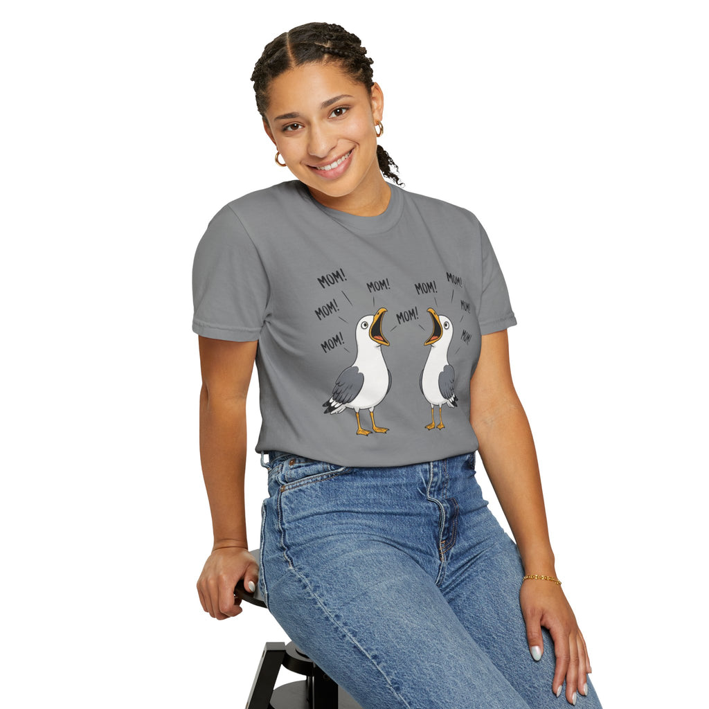 Seagull 'Mom!' Graphic T-Shirt