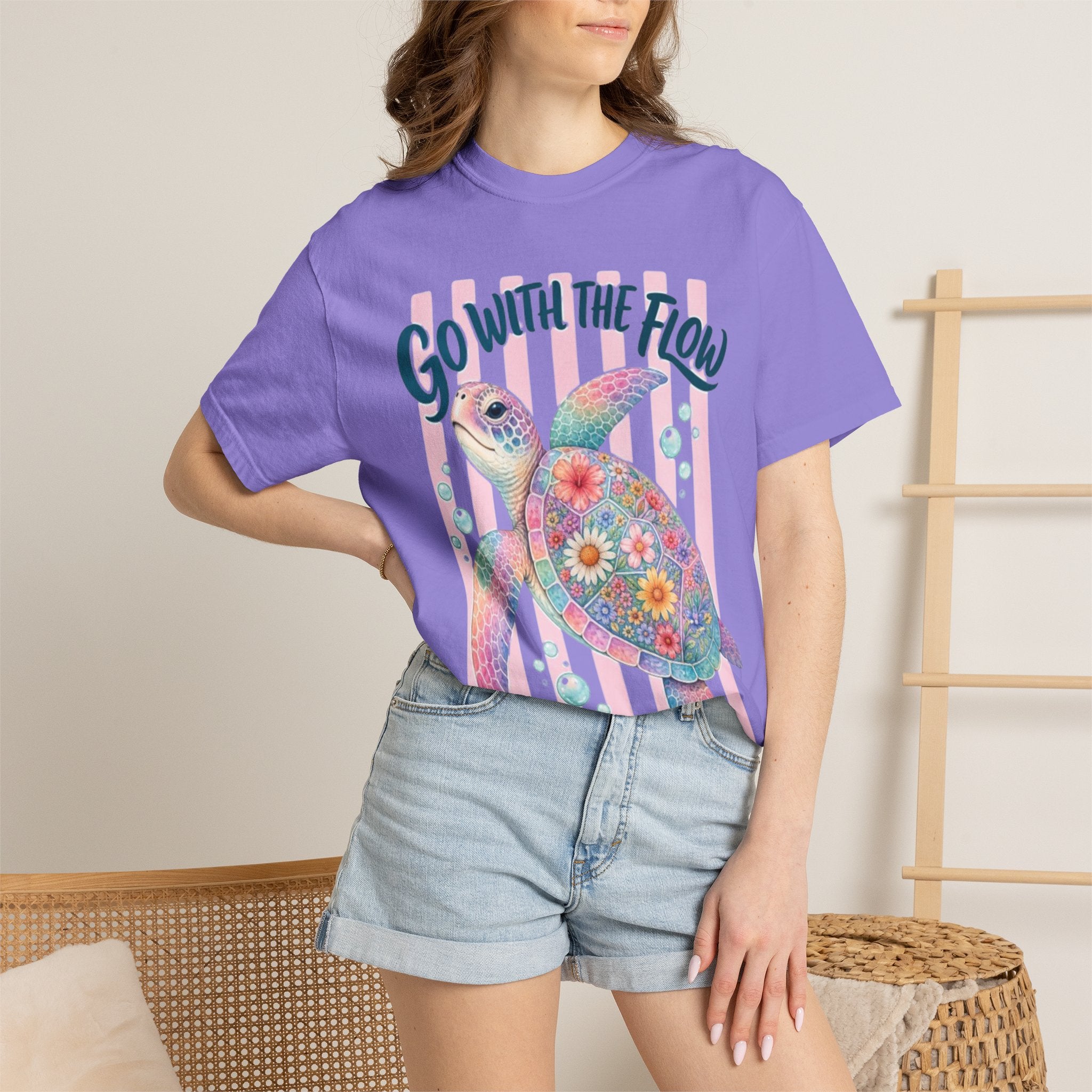 T-Shirt Go With The Flow Floral Sea Turtle Graphic Tee