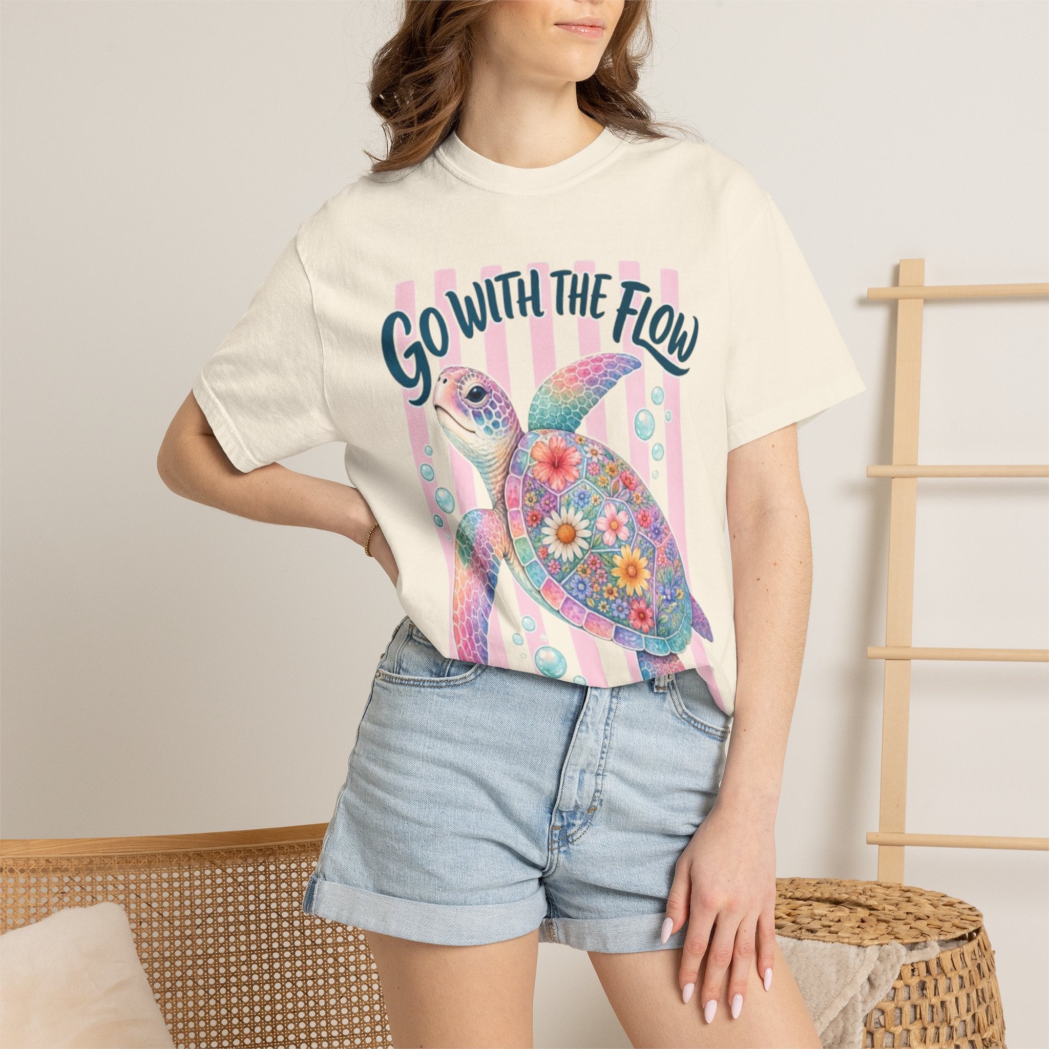 T-Shirt Go With The Flow Floral Sea Turtle Graphic Tee