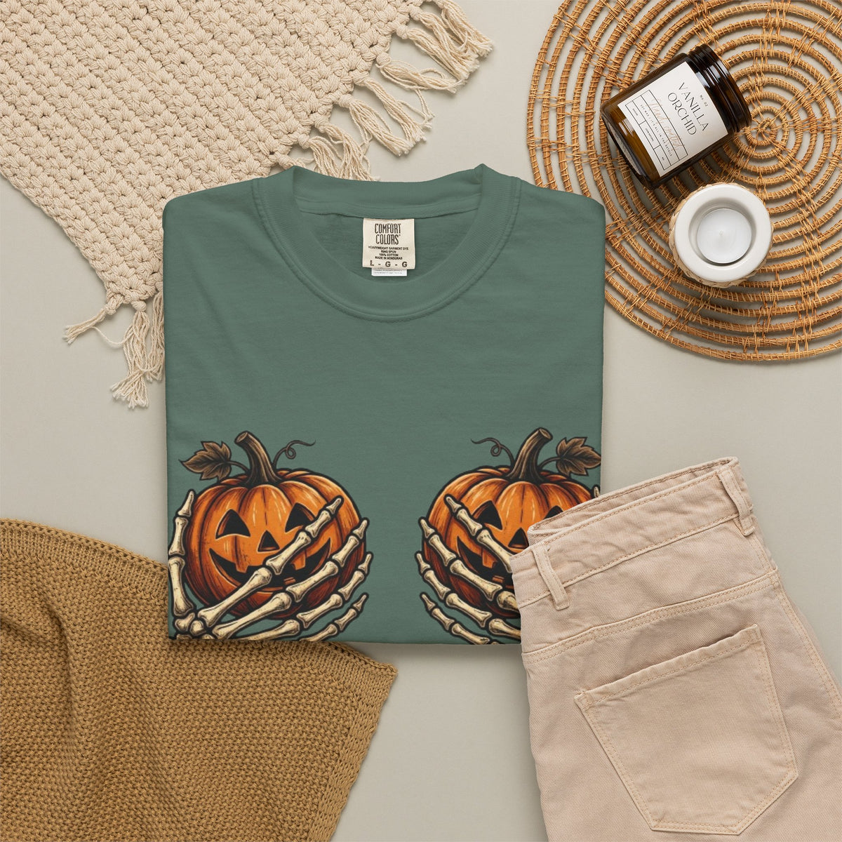 Pumpkin Heart Tee Skeleton Hands Holding Jack o Lanterns Halloween T Shirt