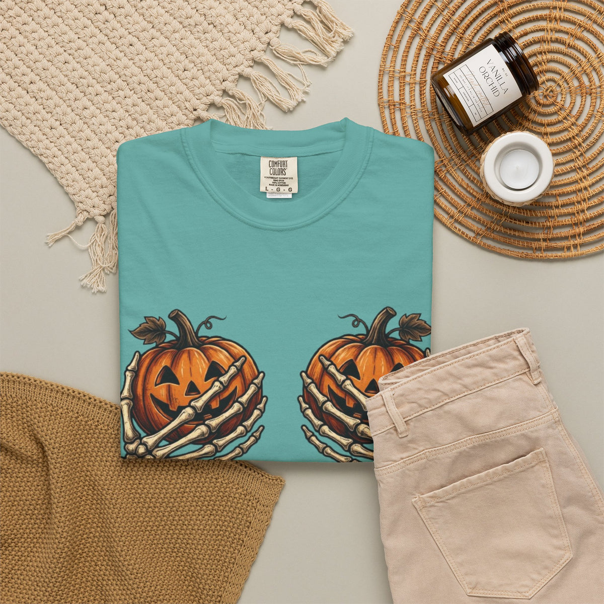 Pumpkin Heart Tee Skeleton Hands Holding Jack o Lanterns Halloween T Shirt
