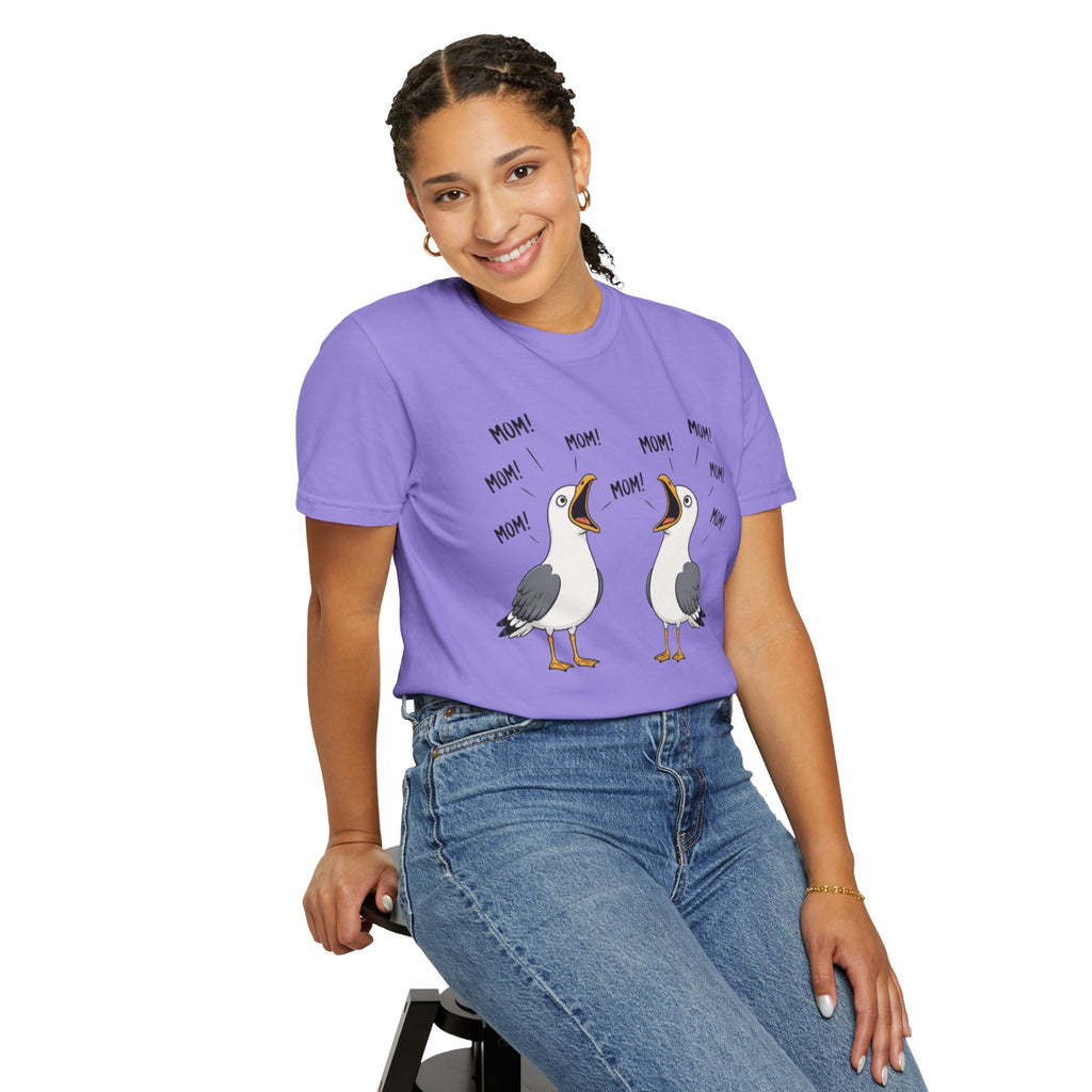 Seagull 'Mom!' Graphic T-Shirt