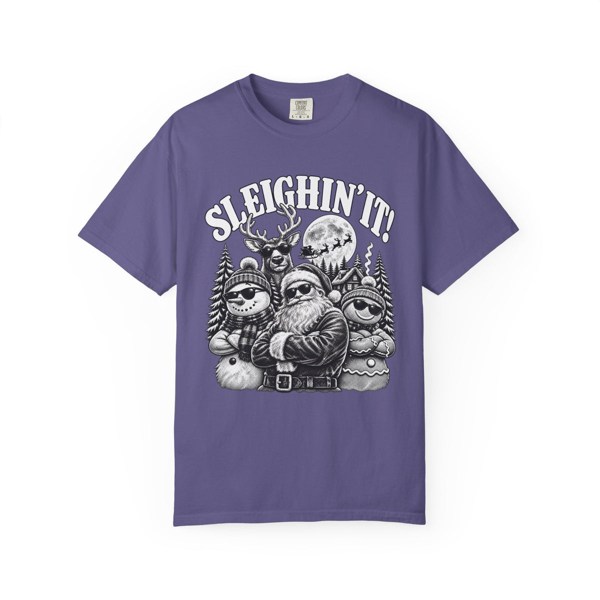Sleighin It Funny Christmas Shirt, Vintage Santa Graphic Tee, Retro Christmas T-Shirt, Funny Holiday Shirt, Christmas Gift for Men Women