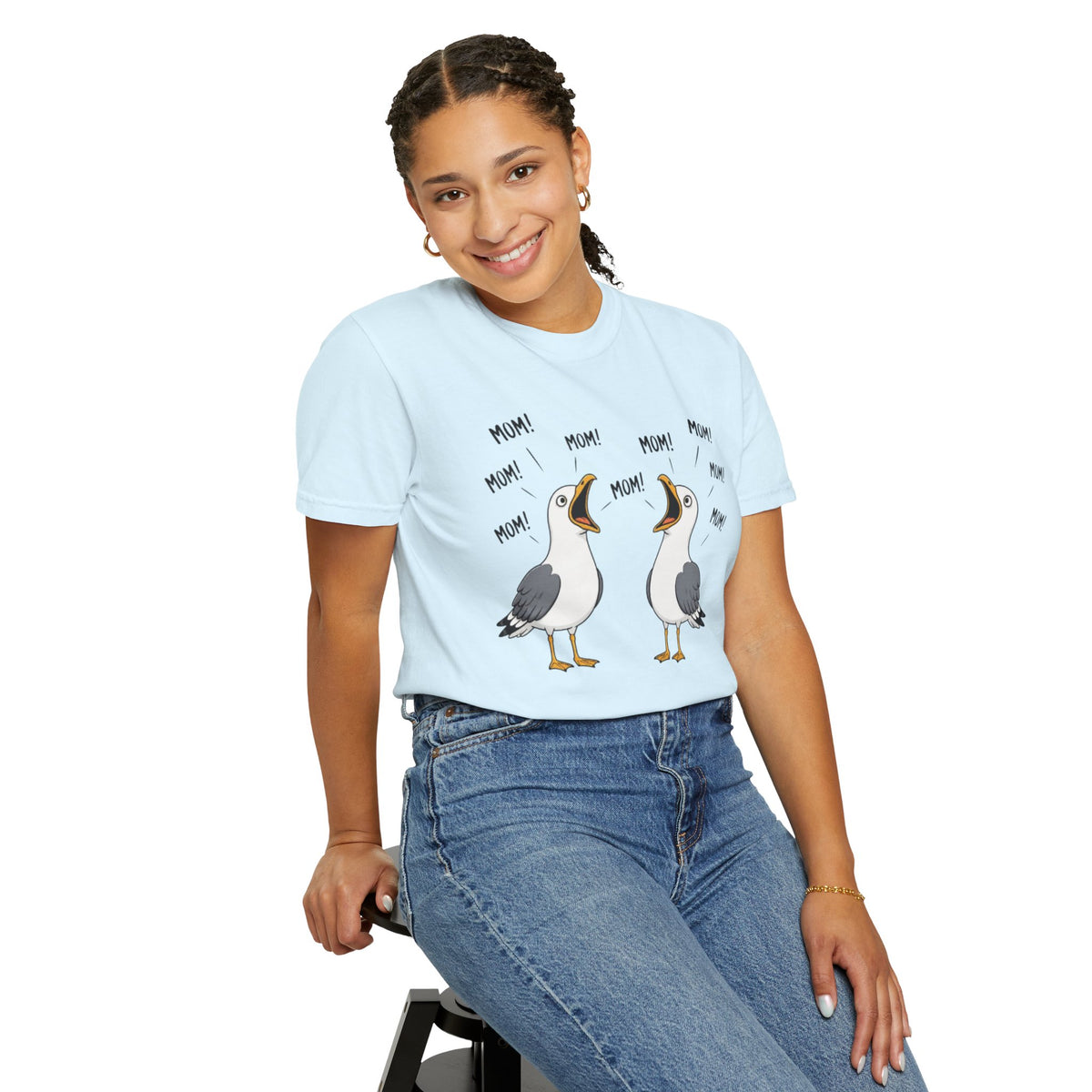Seagull 'Mom!' Graphic T-Shirt