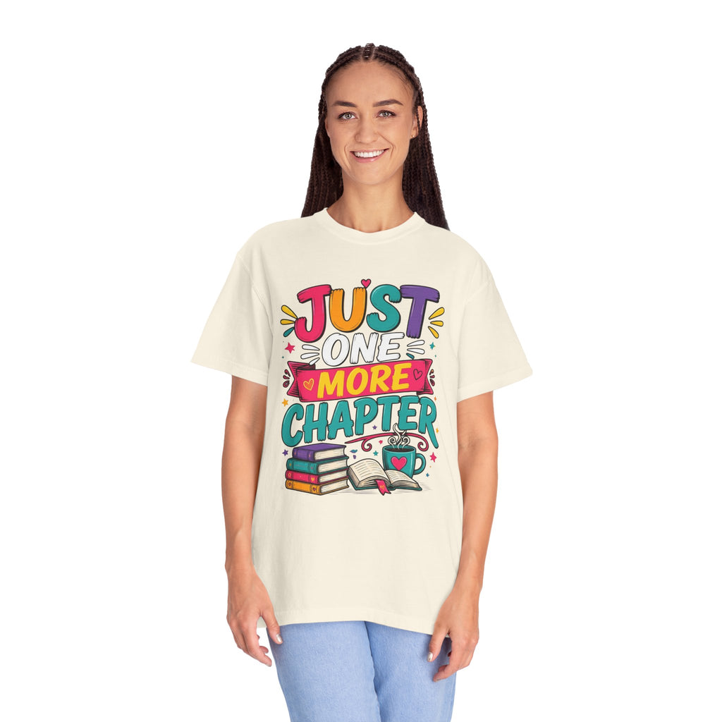 T-Shirt  Just One More Chapter Book Lover Graphic Tee